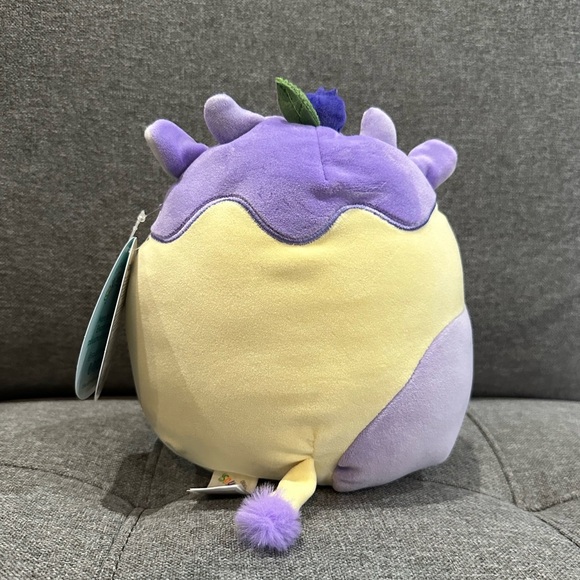 Benito the Blueberry Cheesecake Cow Squishmallow *BNWT* - Picture 2 of 6